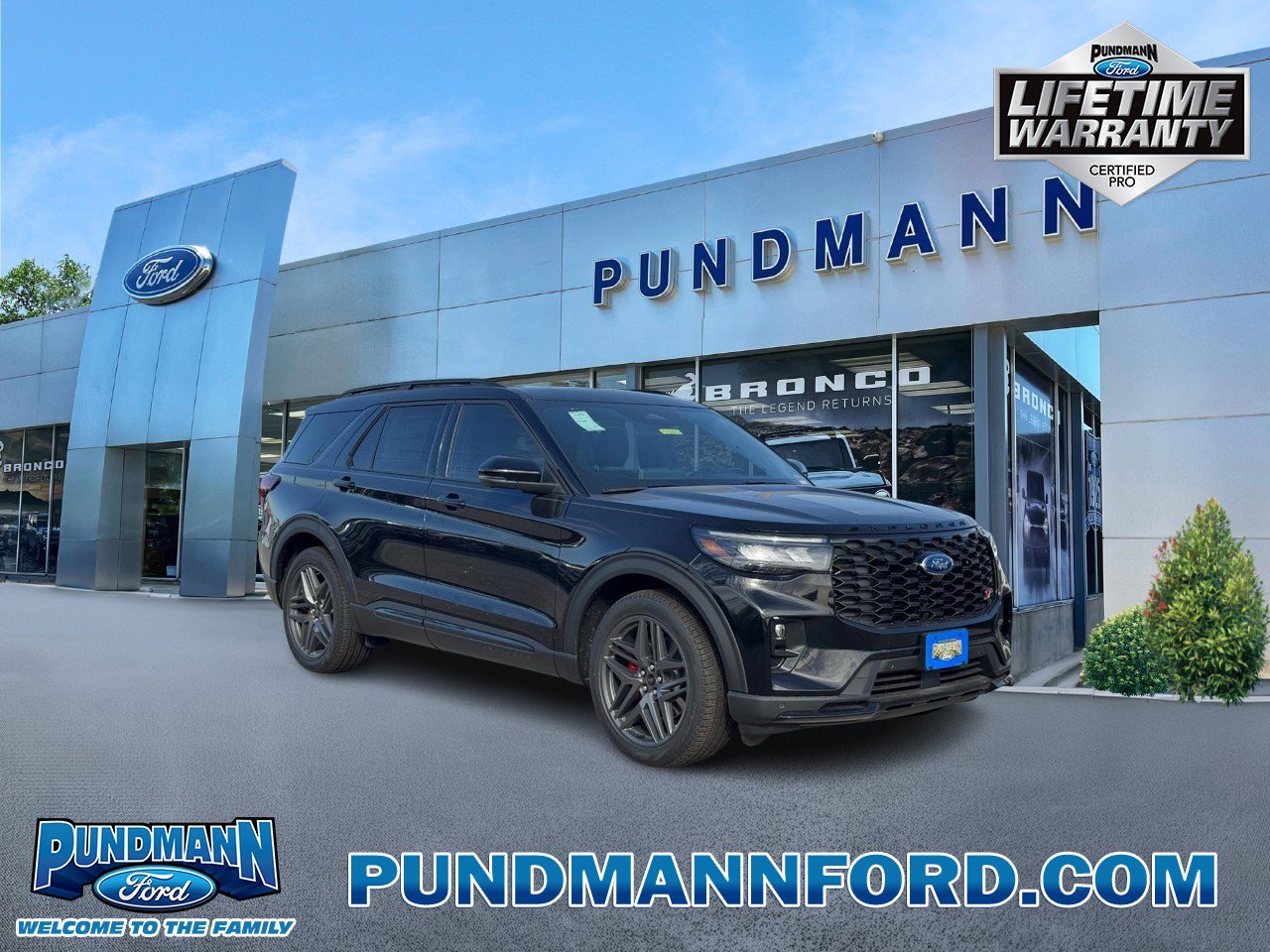 New 2025 Ford Explorer ST w/ Sun And Sound Package