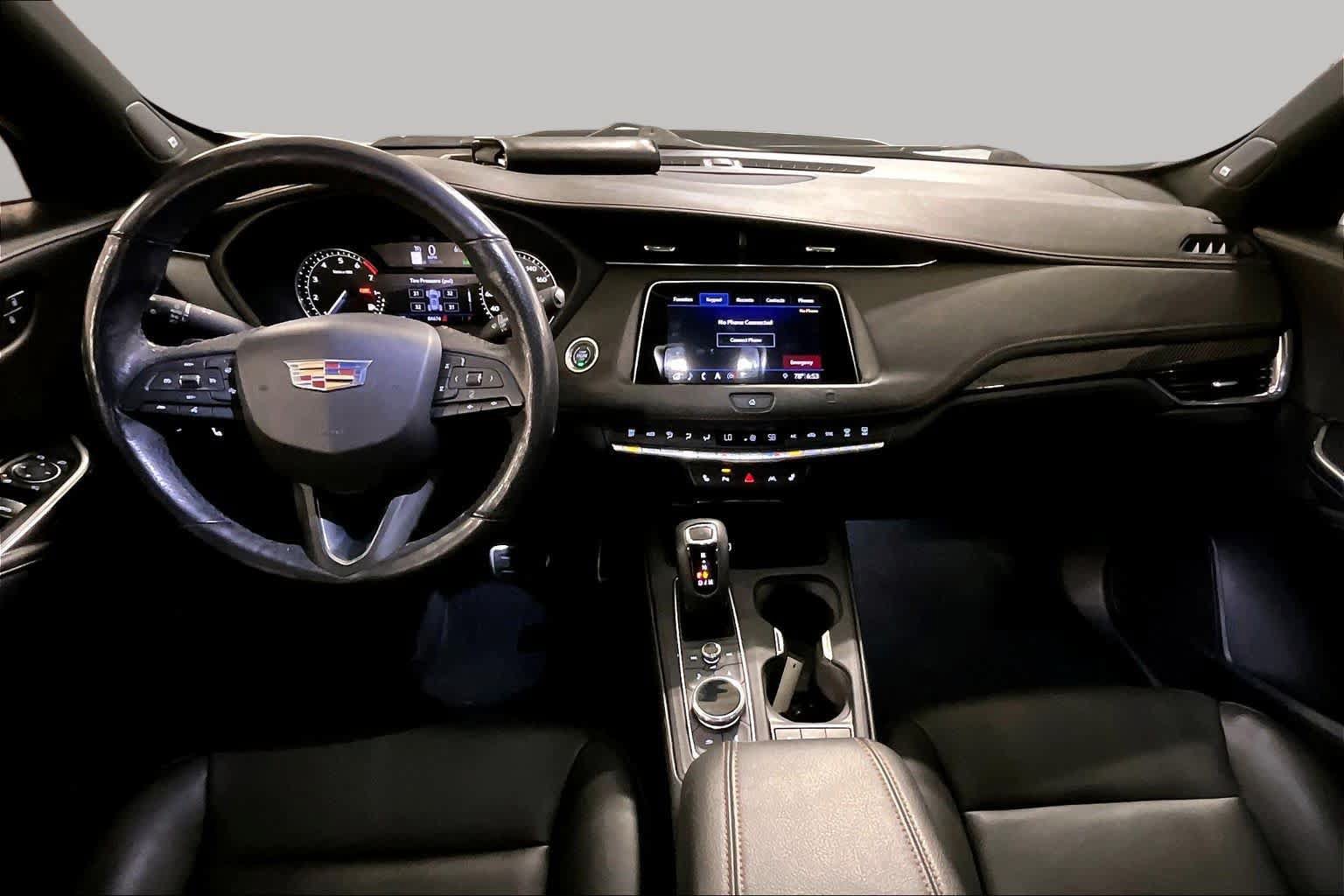 Used 2019 Cadillac XT4 Sport w/ Cold Weather Package FWD image 16
