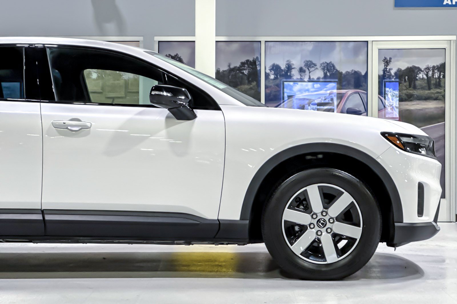 Used 2024 Honda Prologue EX image 35