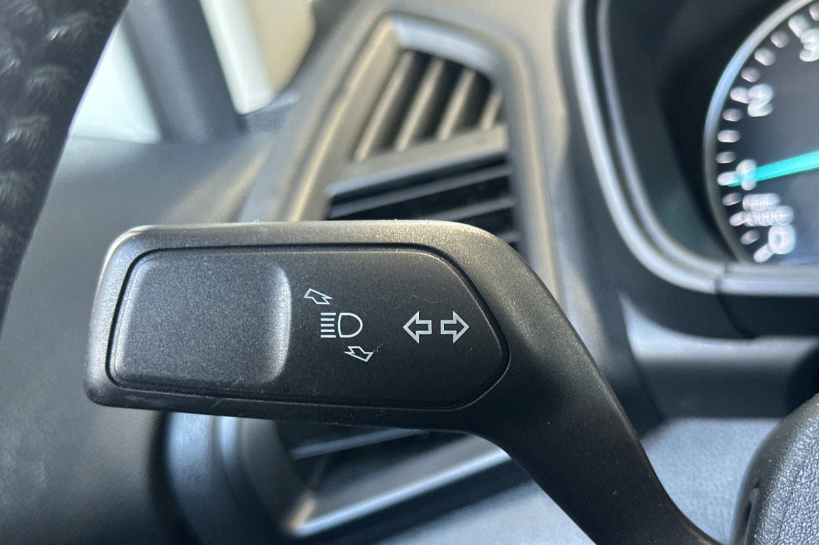 Used 2019 Ford EcoSport SE w/ SE Convenience Package FWD image 34