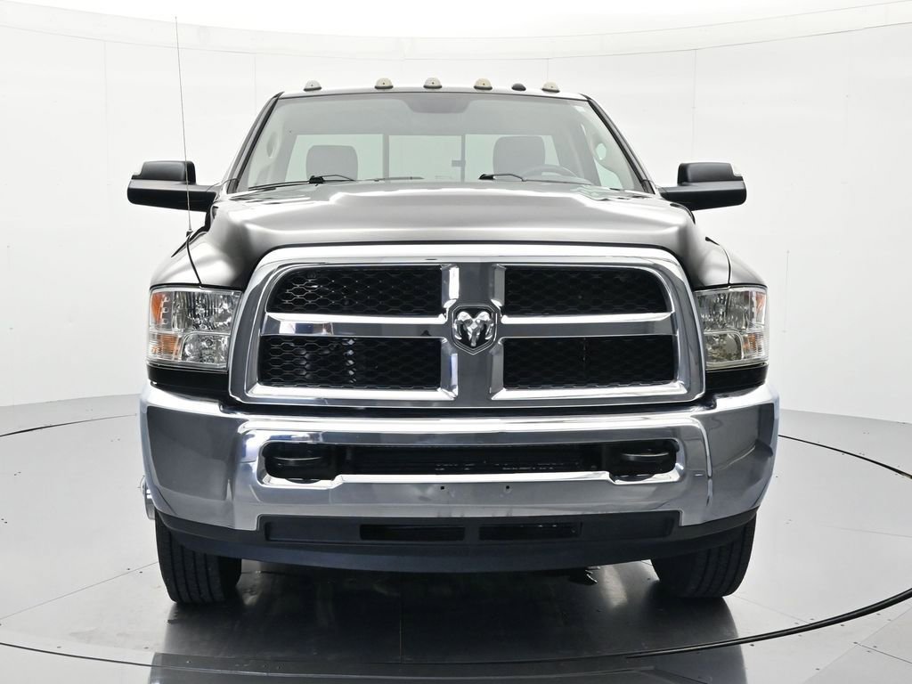 Used 2017 RAM 3500 Tradesman w/ Chrome Appearance Group AWD/4WD image 2