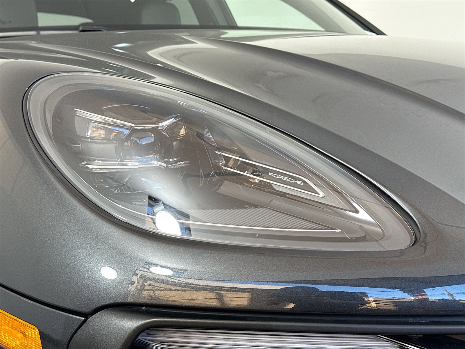 Used 2022 Porsche Macan image 28