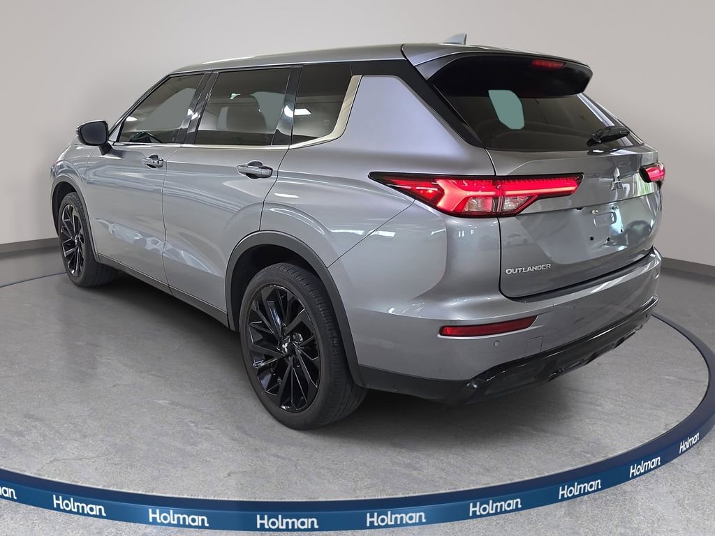 Used 2022 Mitsubishi Outlander SE AWD/4WD image 9