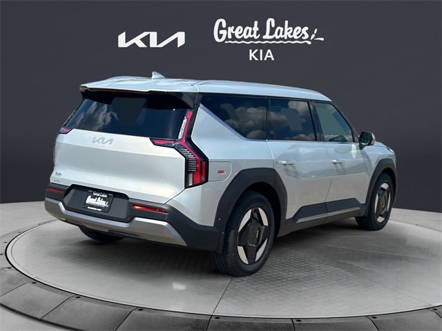 New 2026 Kia EV9 Wind image 5