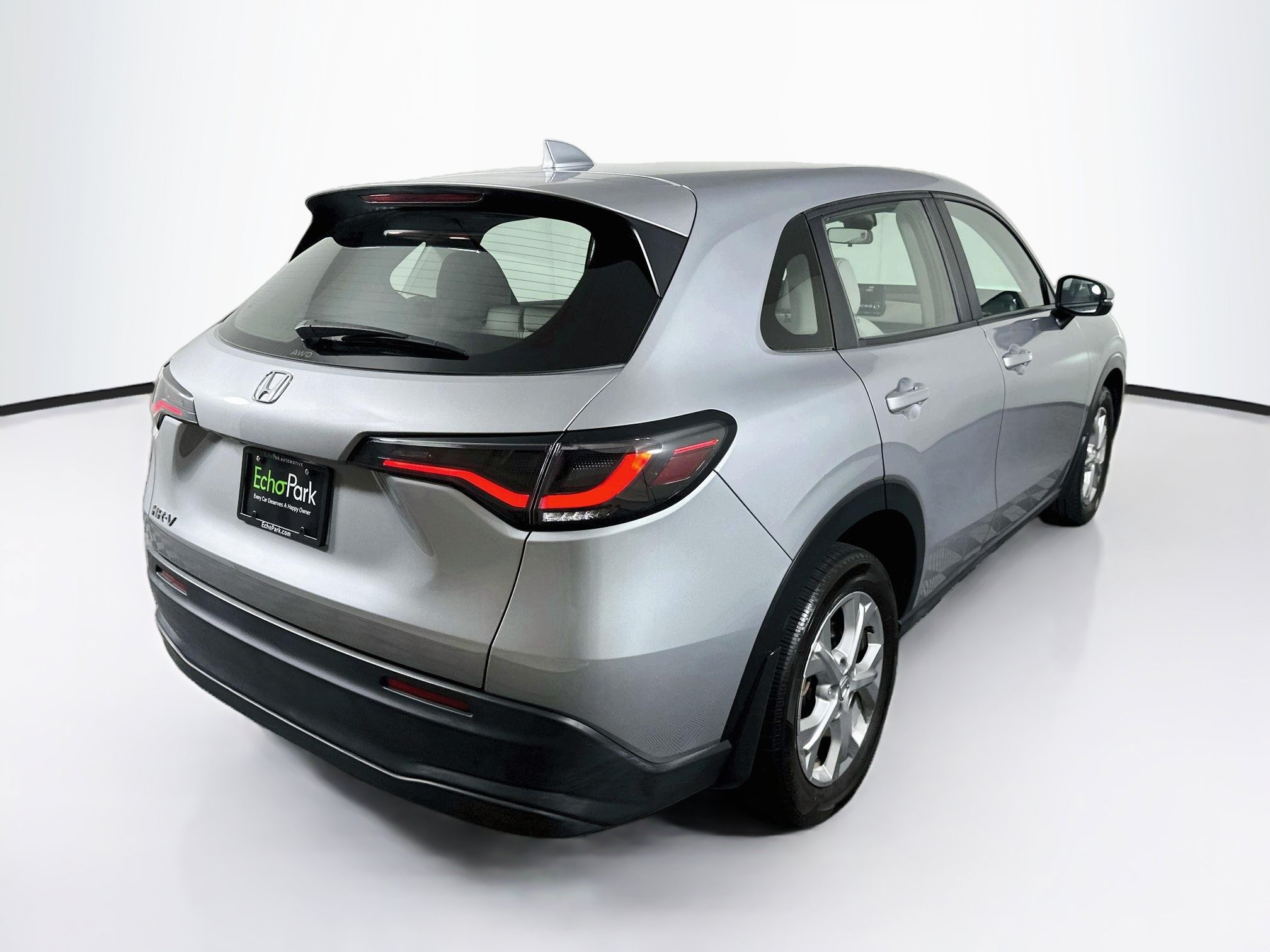 Used 2024 Honda HR-V LX image 9