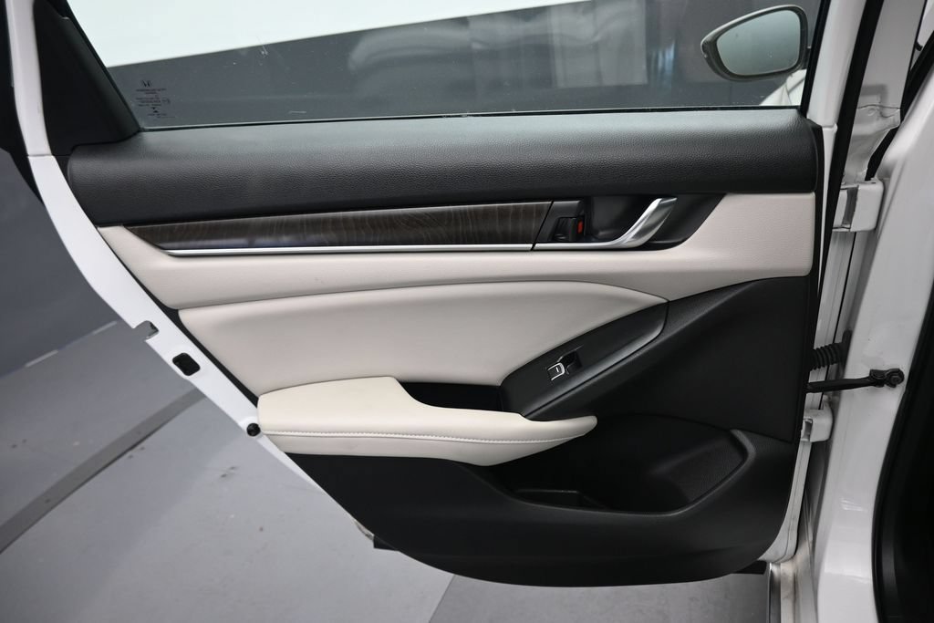 Used 2018 Honda Accord EX-L image 33