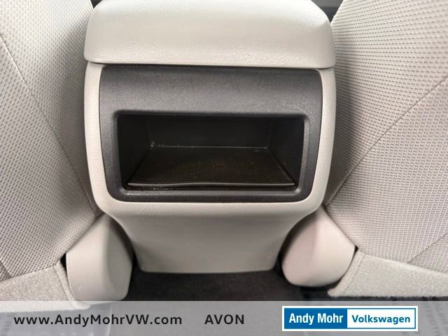 Used 2013 Toyota Camry LE FWD image 22