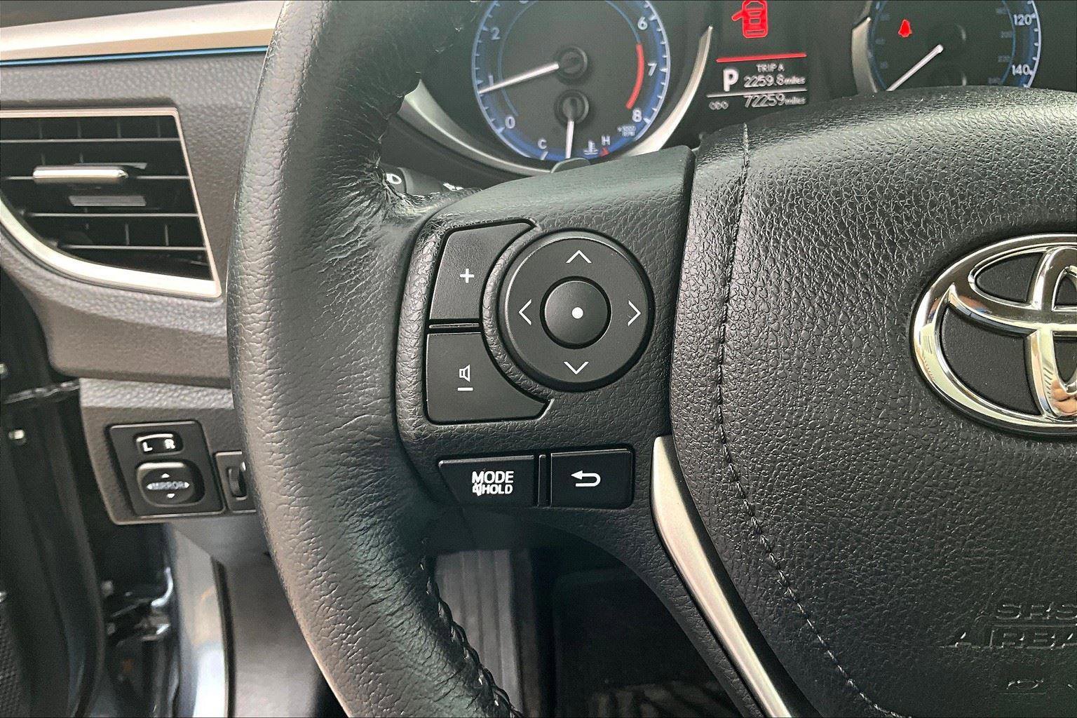 Used 2016 Toyota Corolla S image 22