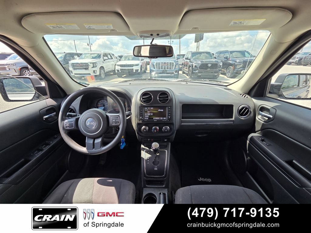 Used 2017 Jeep Patriot Sport w/ Power Value Group AWD/4WD image 26