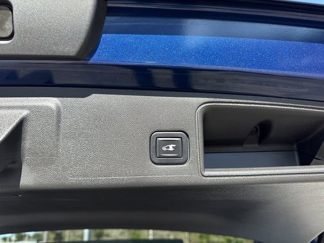 Used 2022 GMC Terrain SLT w/ Infotainment Package II image 31