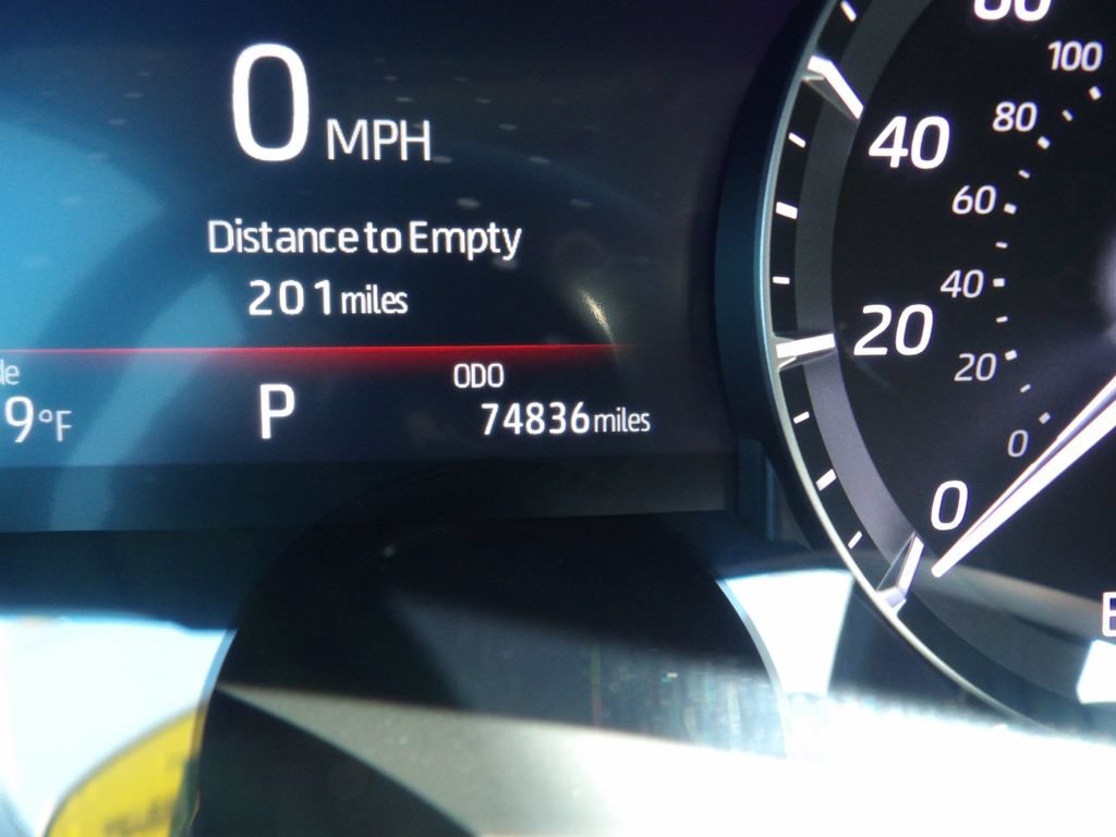 Used 2021 Toyota Highlander XLE FWD image 18