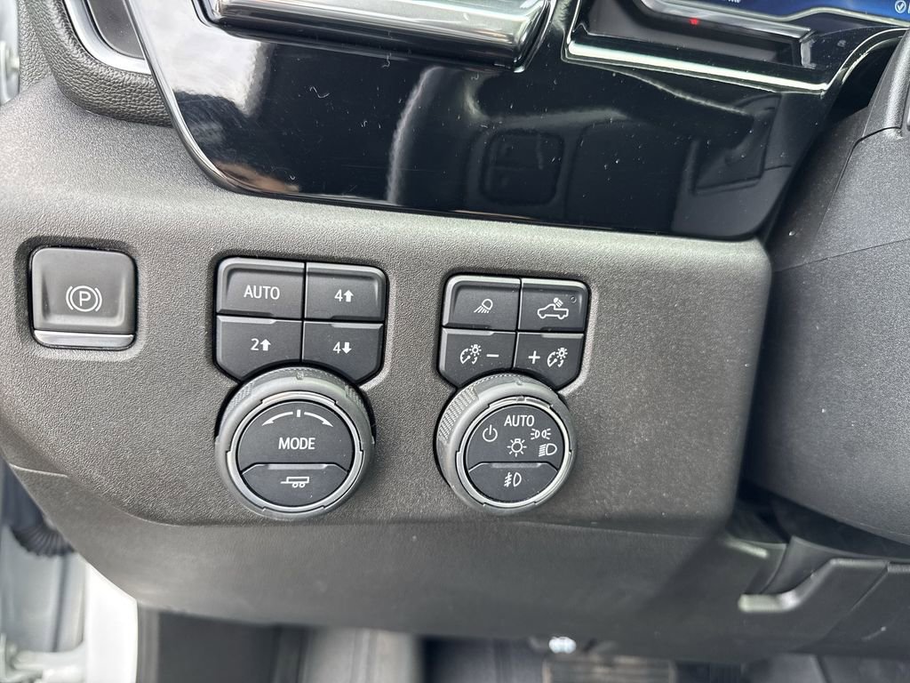 Certified 2024 Chevrolet Silverado 2500 LTZ image 17