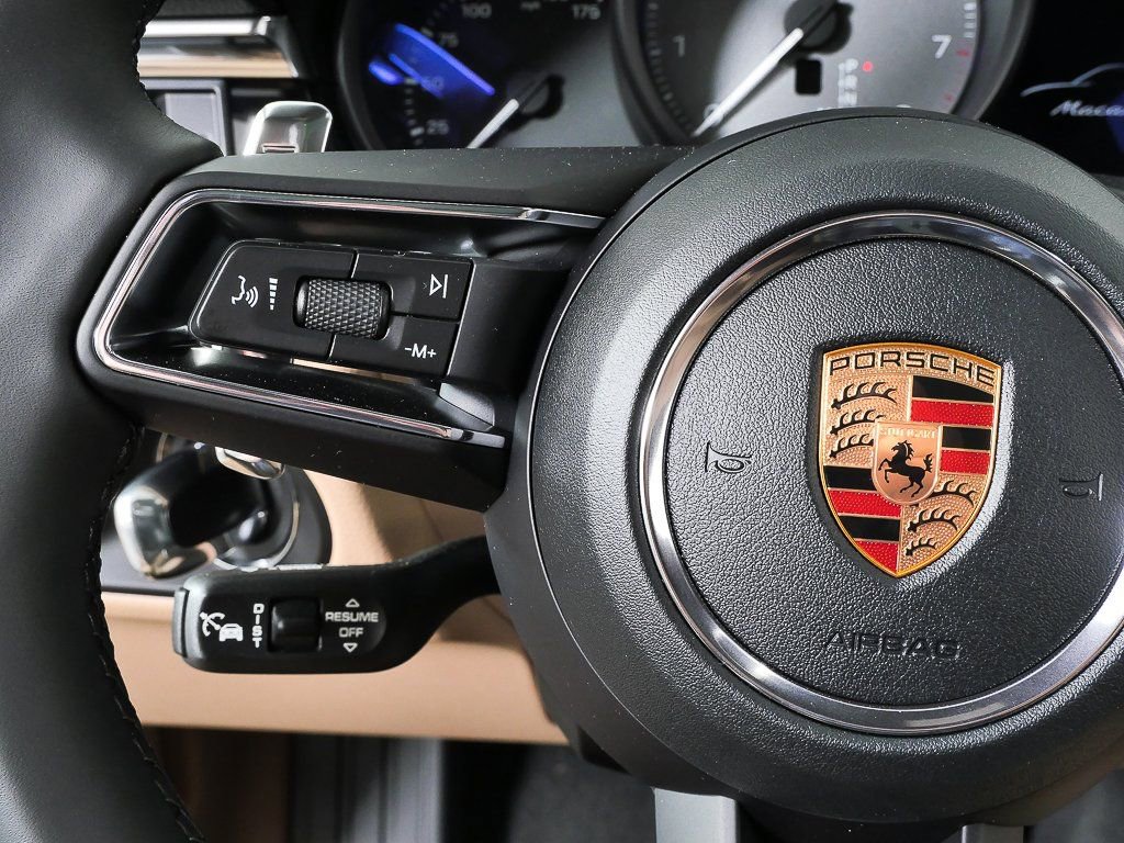 New 2026 Porsche Macan S image 11