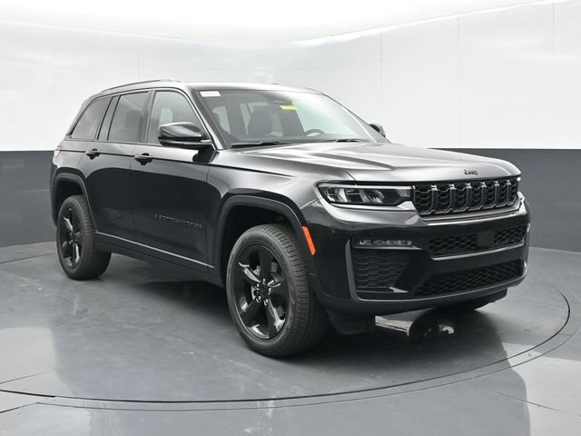 New 2026 Jeep Grand Cherokee Limited w/ Limited Altitude Package RWD image 1