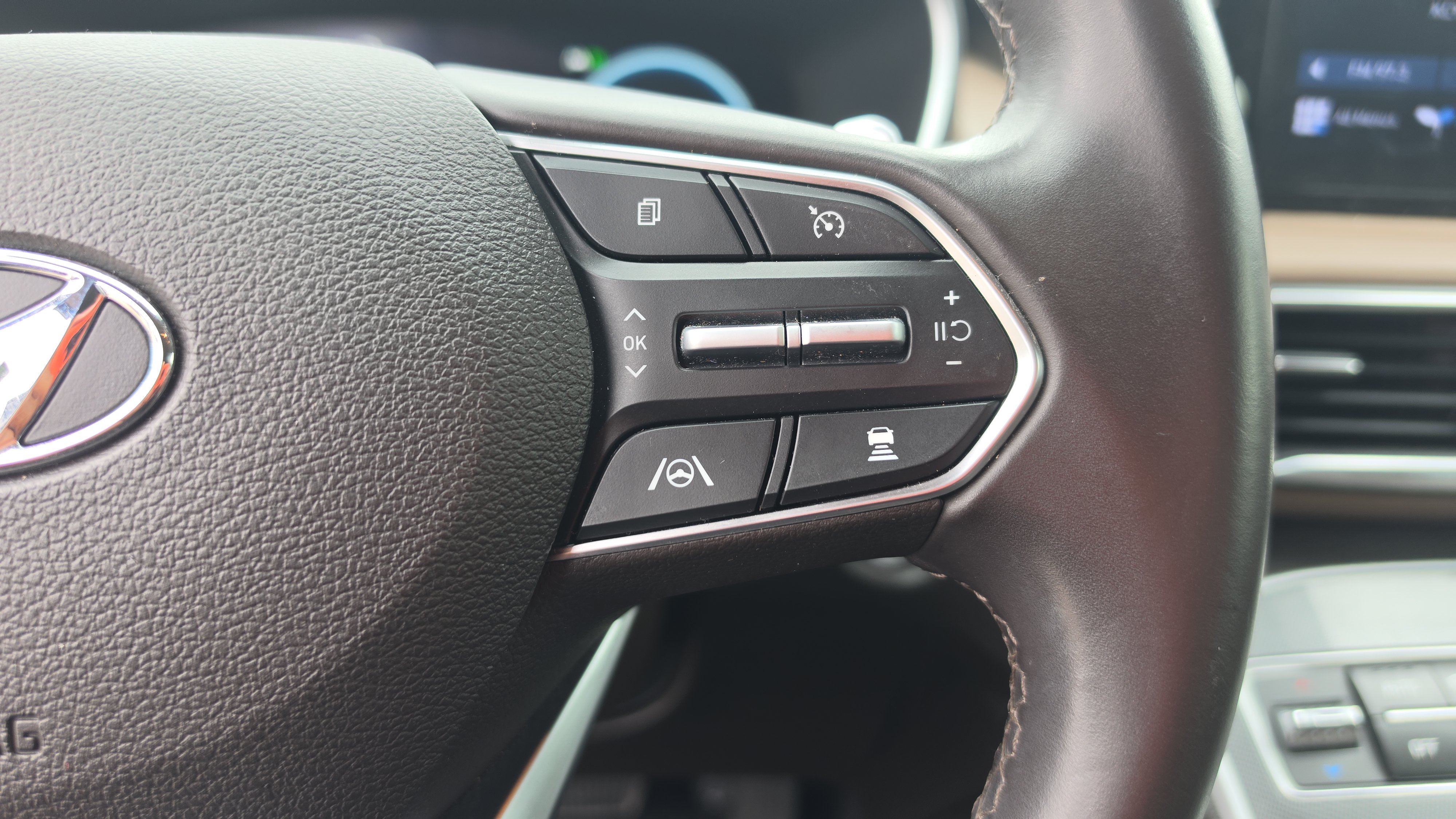 Used 2021 Hyundai Santa Fe Blue AWD/4WD image 14