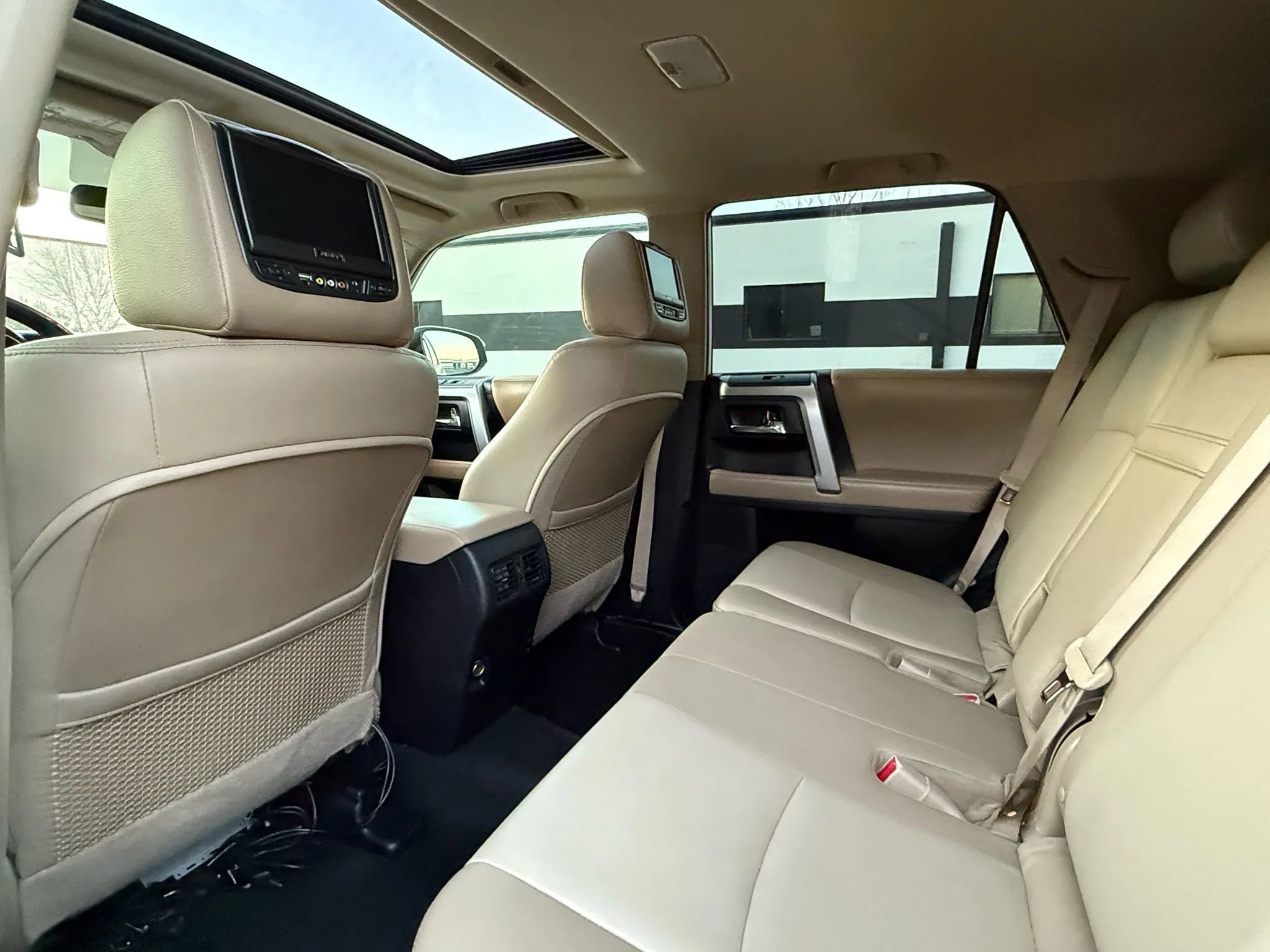 Used 2014 Toyota 4Runner SR5 Premium image 19