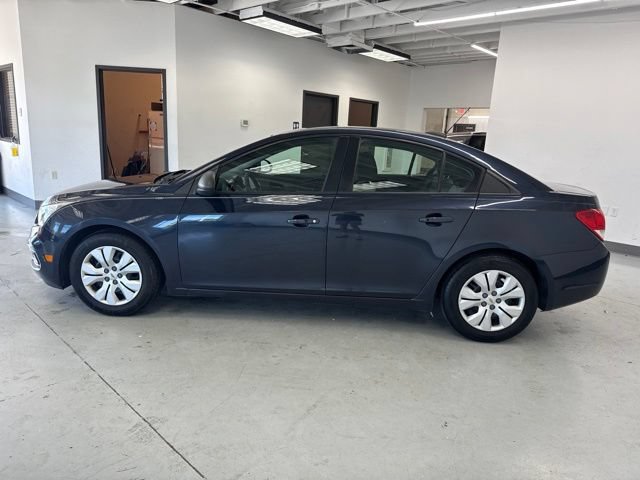Used 2015 Chevrolet Cruze LS FWD image 6