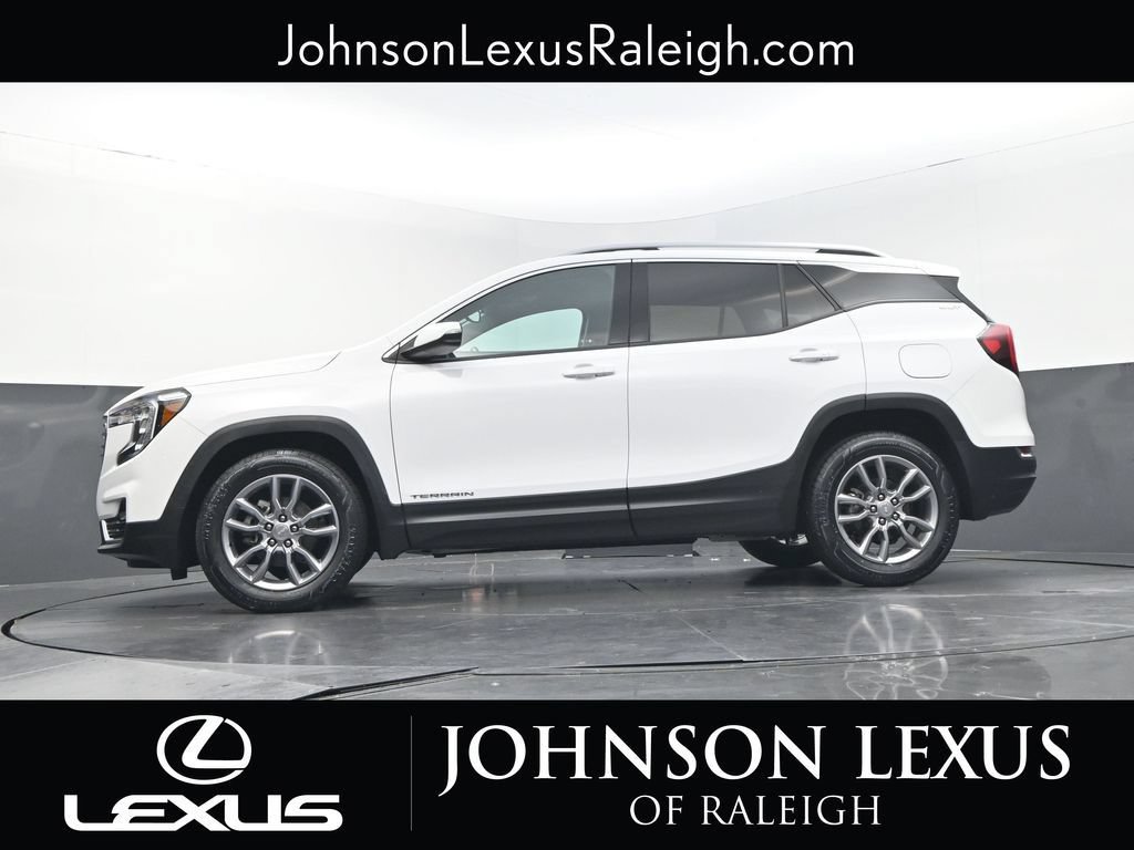 Used 2022 GMC Terrain SLT w/ Infotainment Package II FWD image 22