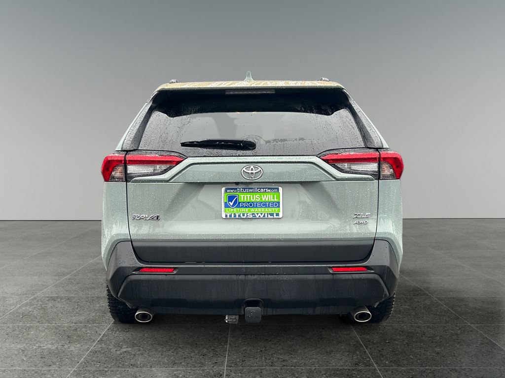 Used 2020 Toyota RAV4 XLE Premium image 7
