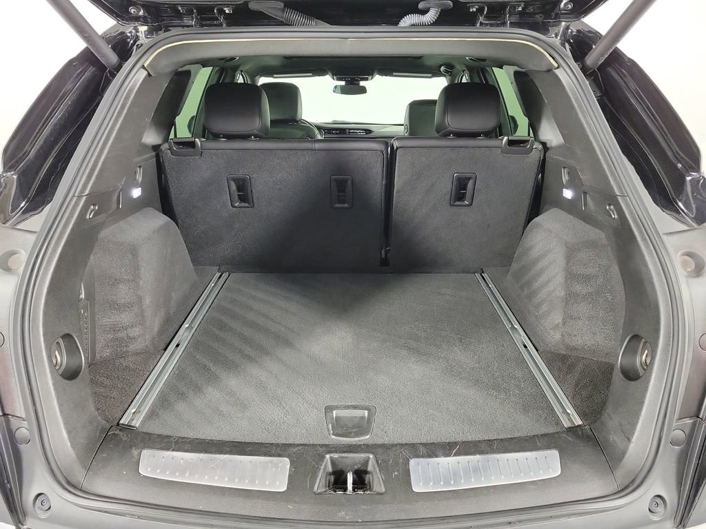 Certified 2023 Cadillac XT5 Premium Luxury image 9