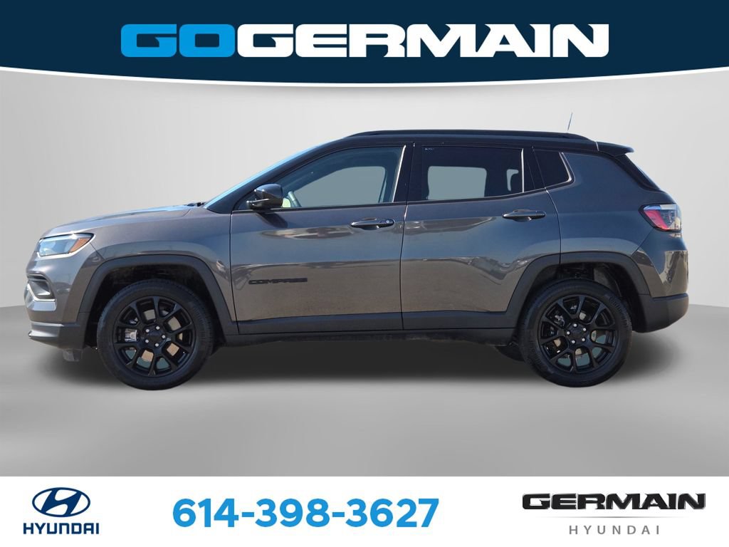 Used 2023 Jeep Compass Latitude w/ Convenience Group AWD/4WD image 12