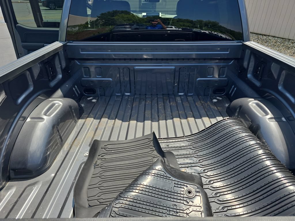 Used 2025 Ford F150 Lightning Flash AWD/4WD image 13