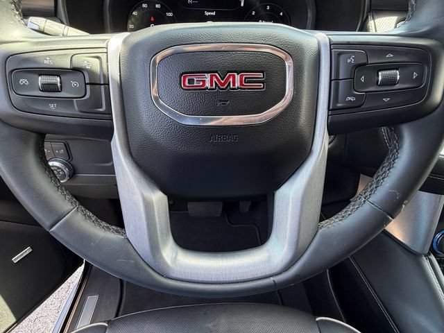 Used 2023 GMC Yukon XL SLT AWD/4WD image 22