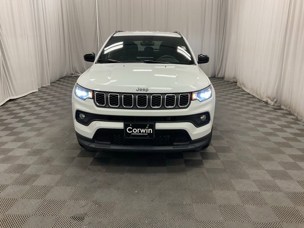 Used 2024 Jeep Compass Latitude image 7