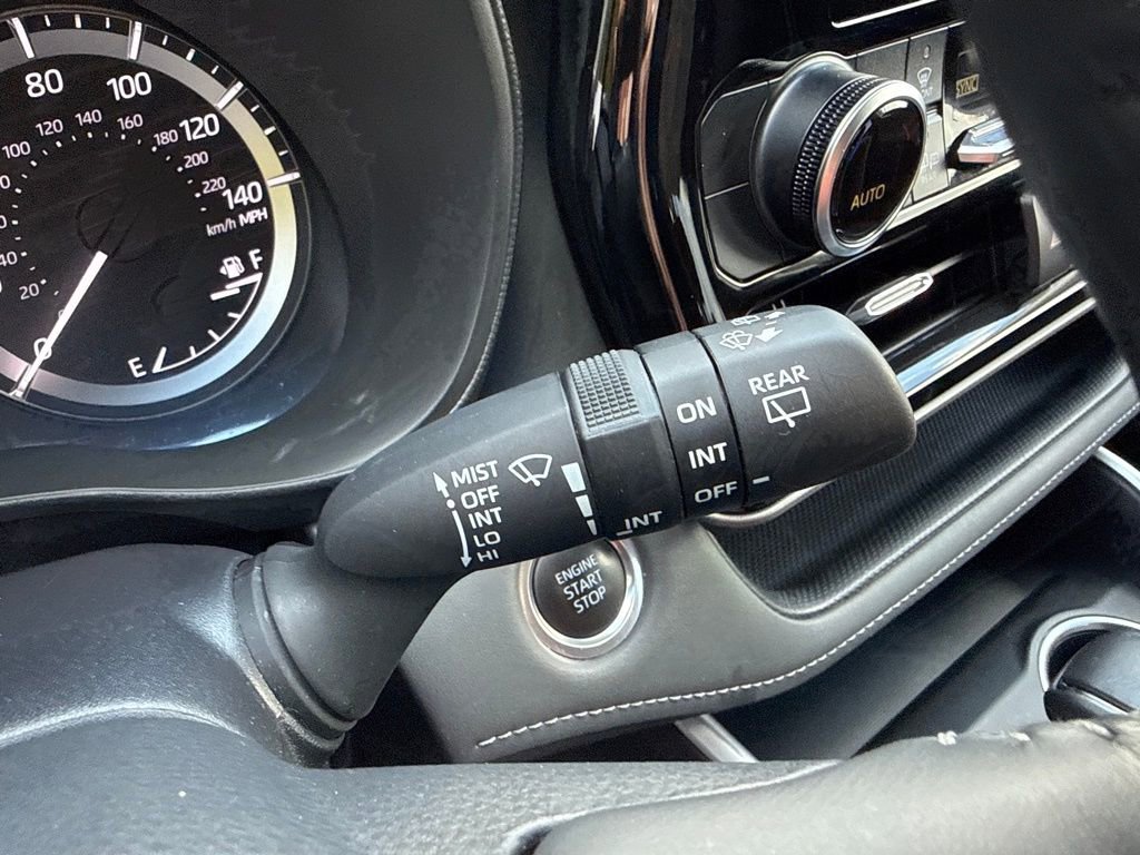 Certified 2025 Toyota Highlander LE image 33