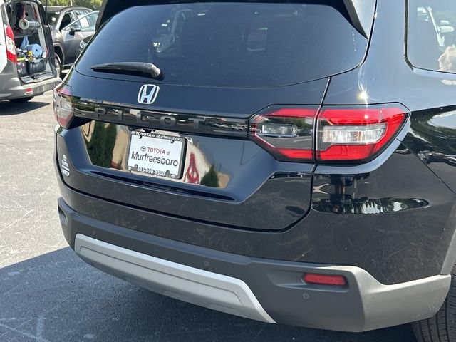 Used 2025 Honda Pilot EX-L image 11
