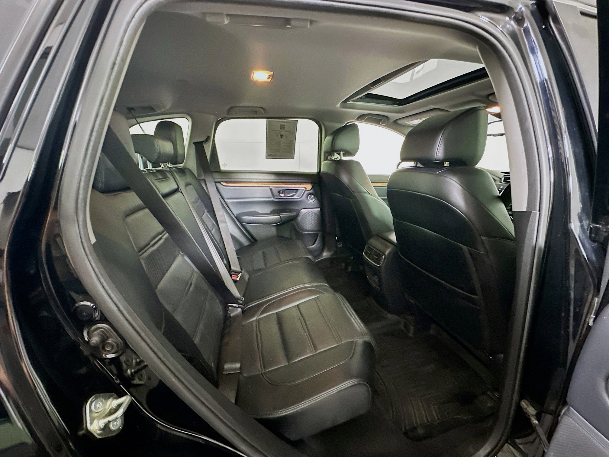 Used 2017 Honda CR-V Touring image 31