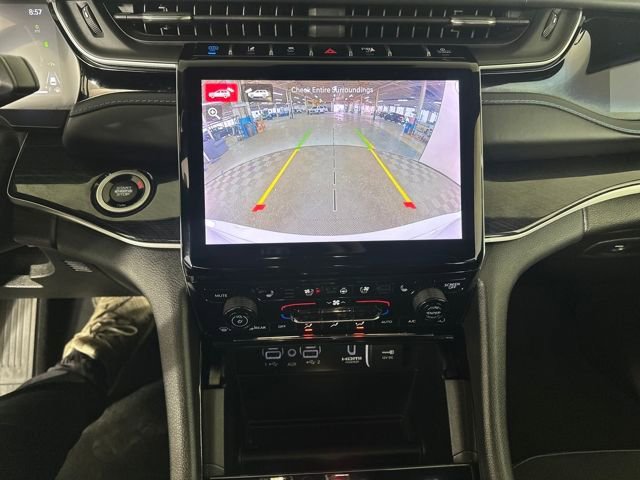 Used 2022 Jeep Grand Cherokee Trailhawk AWD/4WD image 22