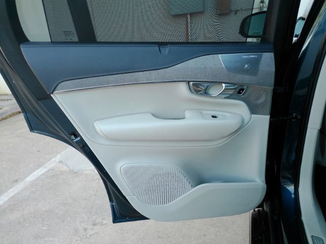 Used 2022 Volvo XC90 T8 Inscription AWD/4WD image 16