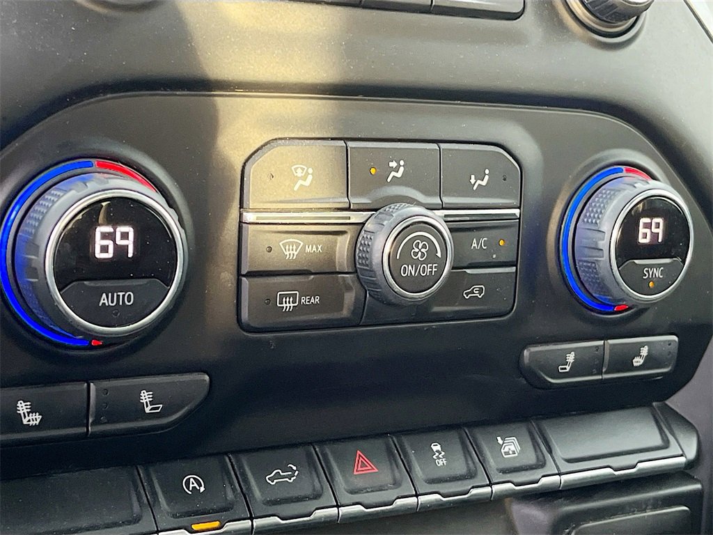 Used 2021 Chevrolet Silverado 1500 RST w/ Bed Protection Package image 15