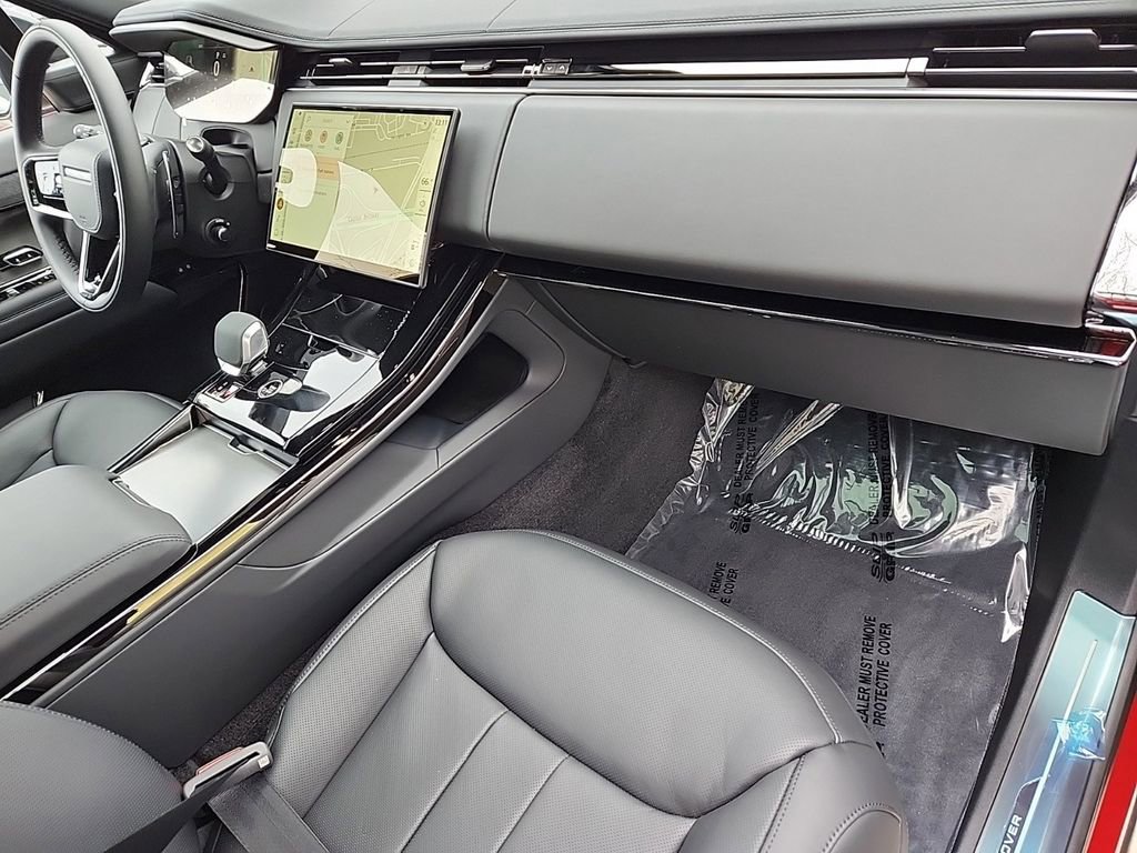 New 2025 Land Rover Range Rover Sport Dynamic SE image 28