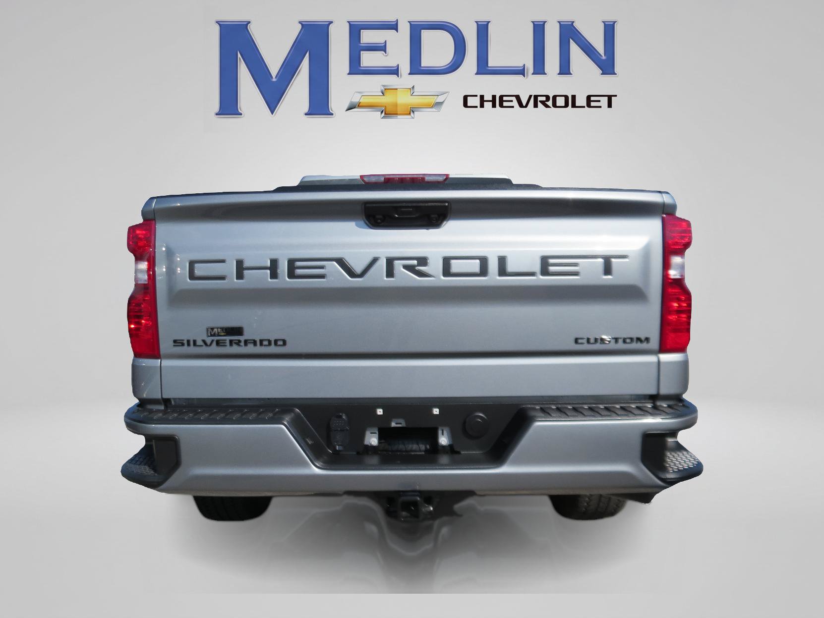 Used 2025 Chevrolet Silverado 1500 Custom w/ Turbomax Blackout Package AWD/4WD image 7