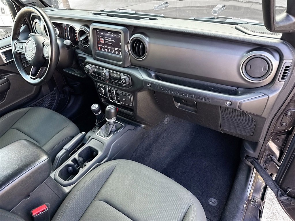 Used 2021 Jeep Wrangler Unlimited Sport image 32