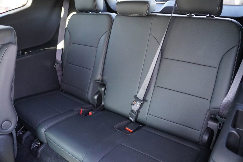 Certified 2025 Buick Enclave Preferred image 18