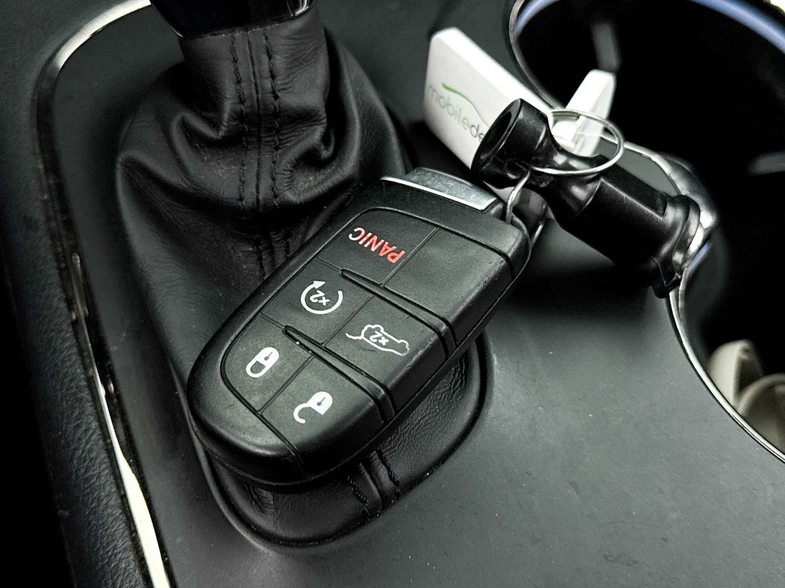 Used 2018 Dodge Durango GT image 37