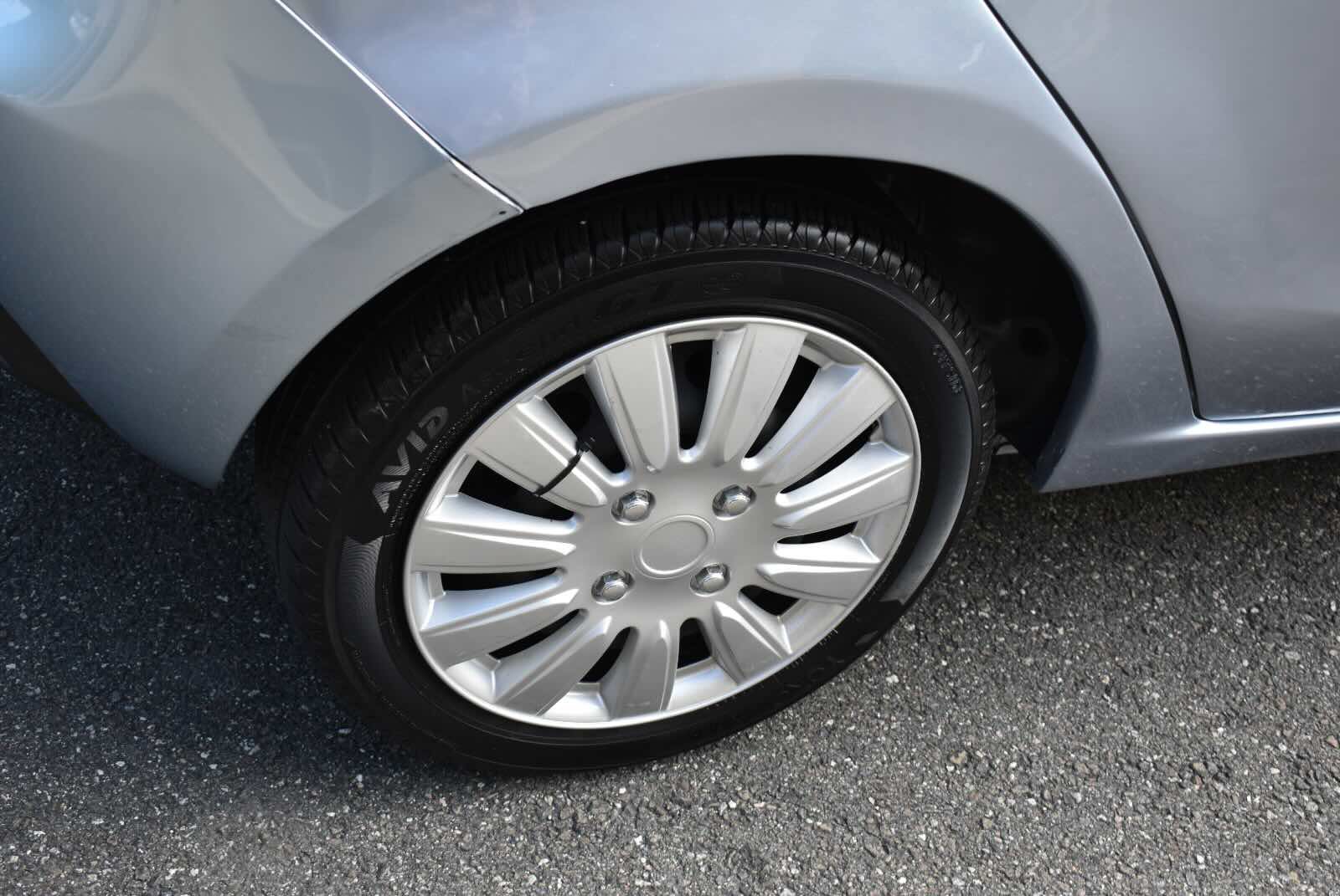 Used 2013 MAZDA MAZDA2 Sport FWD image 35