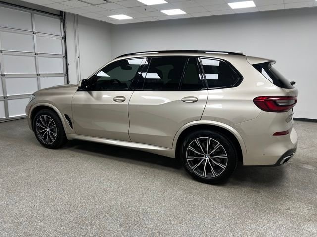 Used 2019 BMW X5 xDrive40i w/ M Sport Package image 6