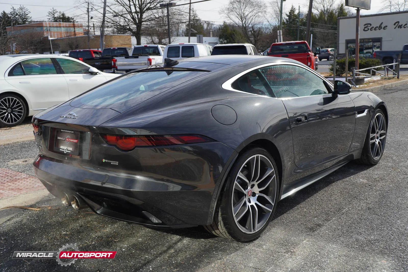 Used 2018 Jaguar F-TYPE R-Dynamic AWD/4WD image 7