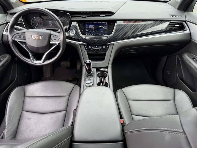Used 2023 Cadillac XT6 Premium Luxury AWD/4WD image 15