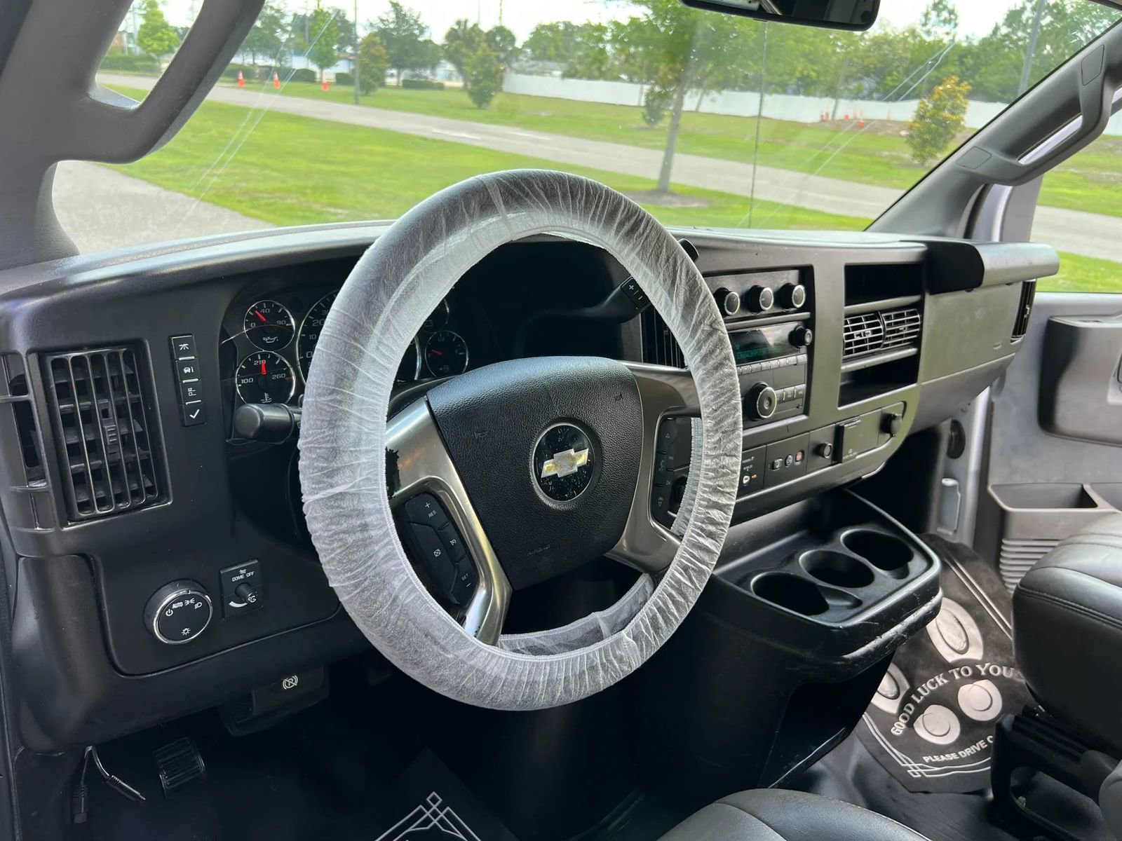 Used 2019 Chevrolet Express 2500 Extended w/ Driver Convenience Package RWD image 9
