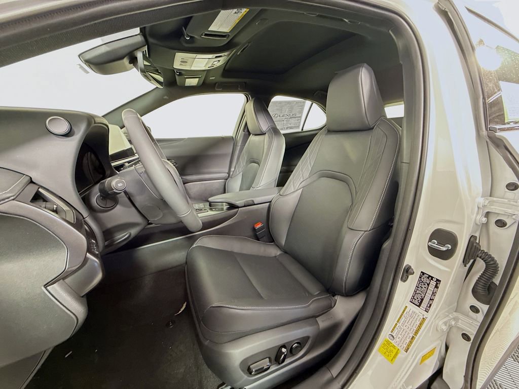 New 2025 Lexus UX 300h FWD image 16