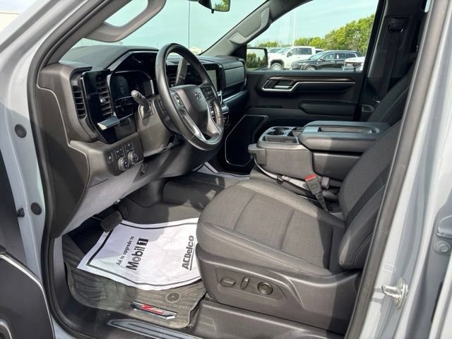 Certified 2024 Chevrolet Silverado 1500 RST AWD/4WD image 10
