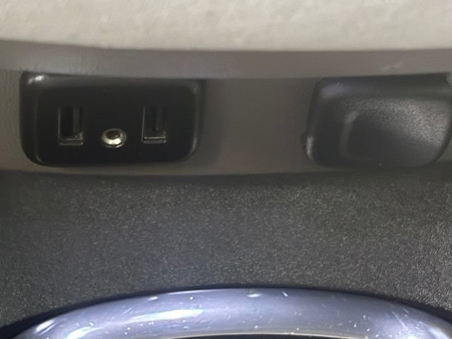 Used 2016 Chevrolet Malibu LT FWD image 29