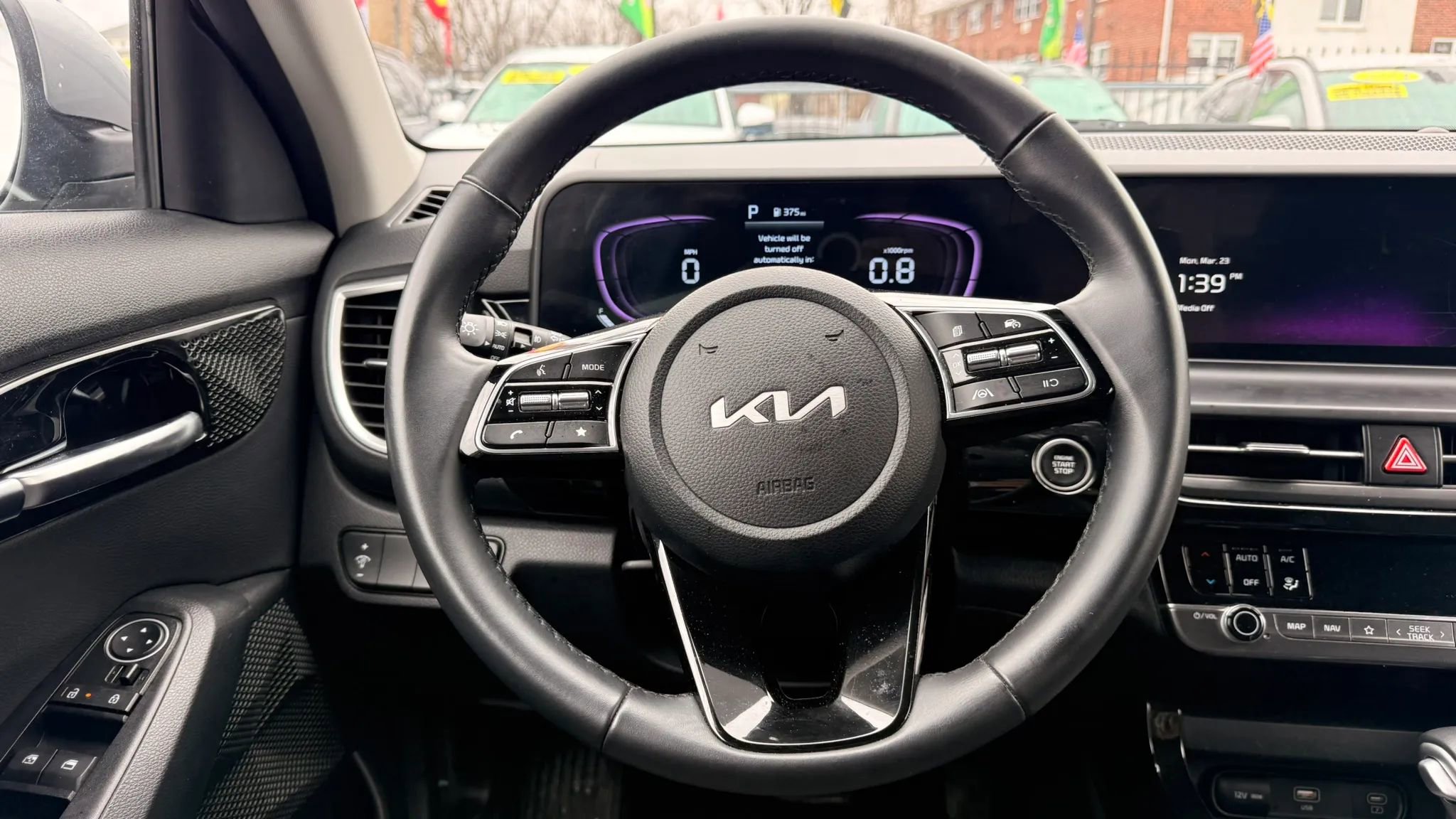 Used 2025 Kia Seltos S FWD image 17