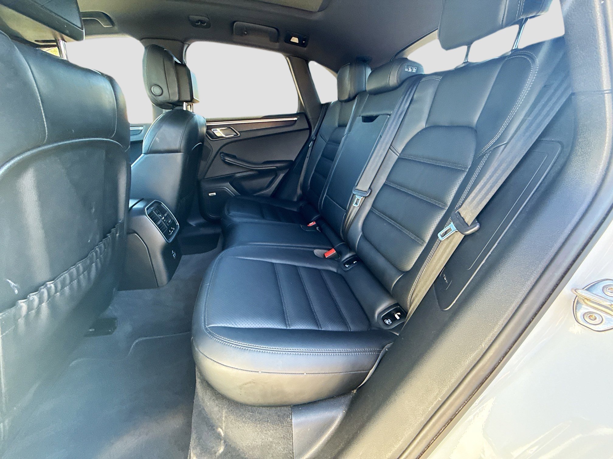 Used 2024 Porsche Macan GTS image 21