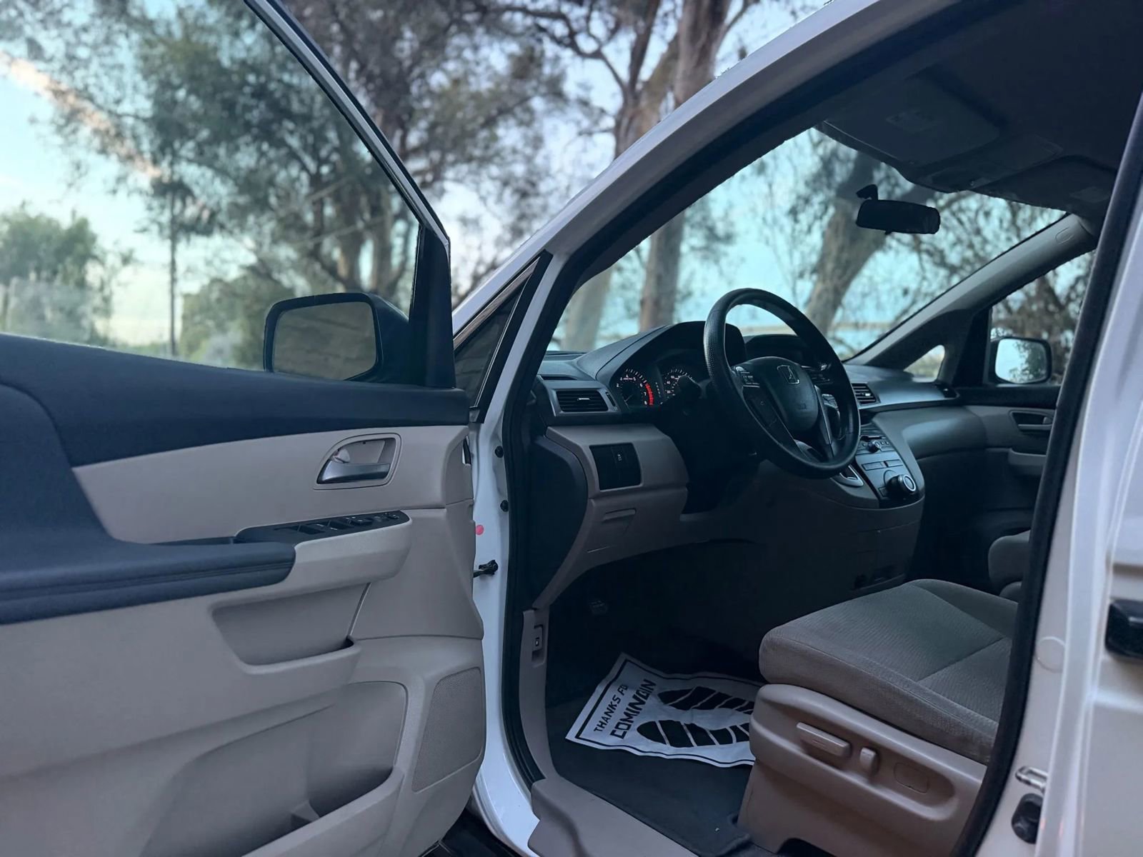 Used 2013 Honda Odyssey LX image 7